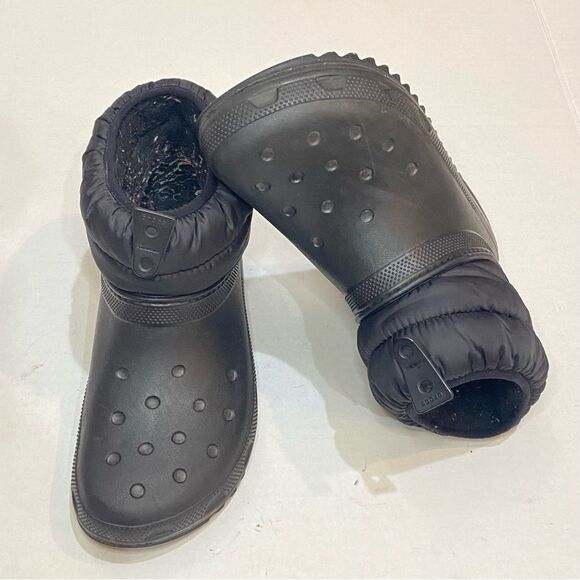 Crocs classic lined neo puff shorty boot black size Women size 10 style 207311 - Picture 5 of 14